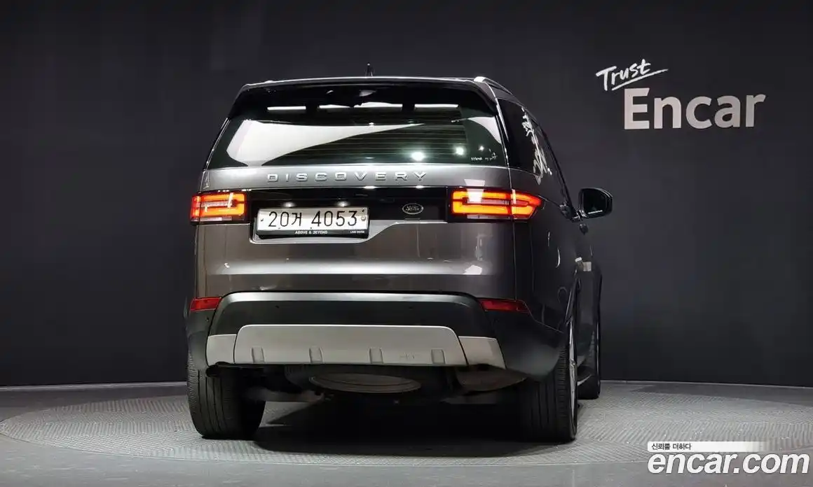 Land Rover Discovery 2017 2.0 Автомат в Москве № 166527, фото 4