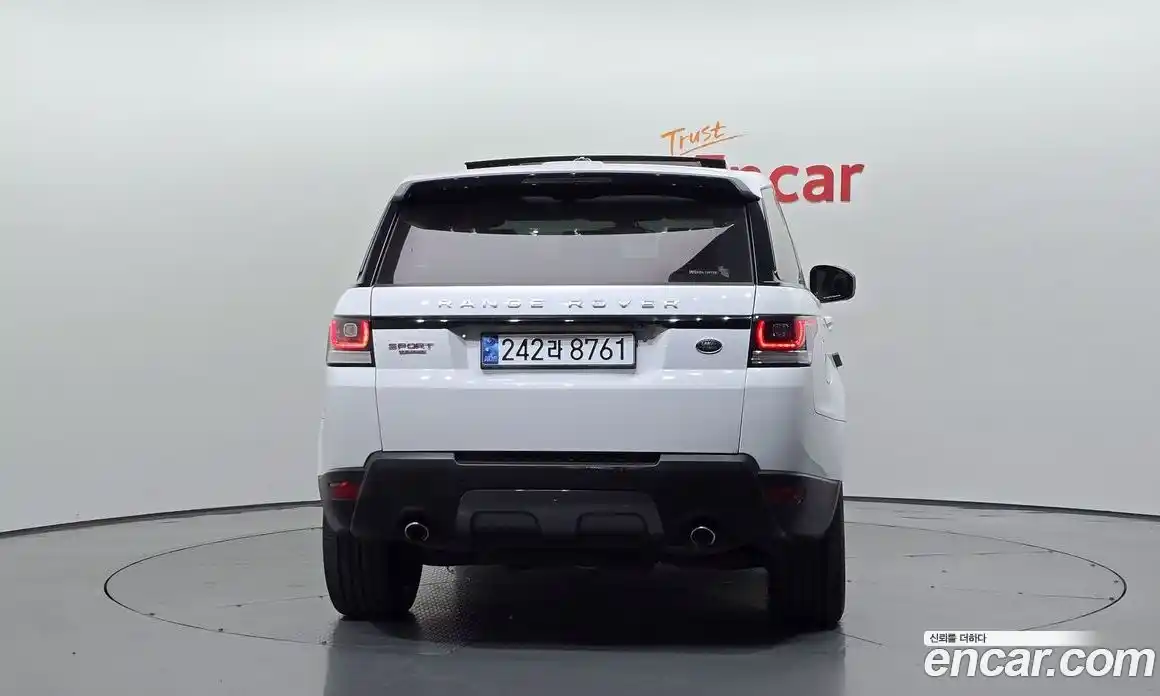 Land Rover Range-Rover Sport 2016 3.0 Автомат в Москве № 166622, фото 4