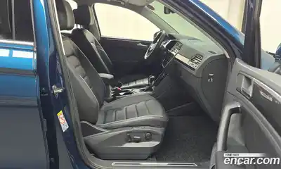 Volkswagen Tiguan 2022 2.0 Автомат в Москве № 168818, миниатюра 11