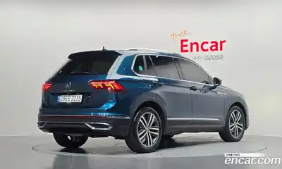 Volkswagen Tiguan 2022 2.0 Автомат в Москве № 168818, миниатюра 2