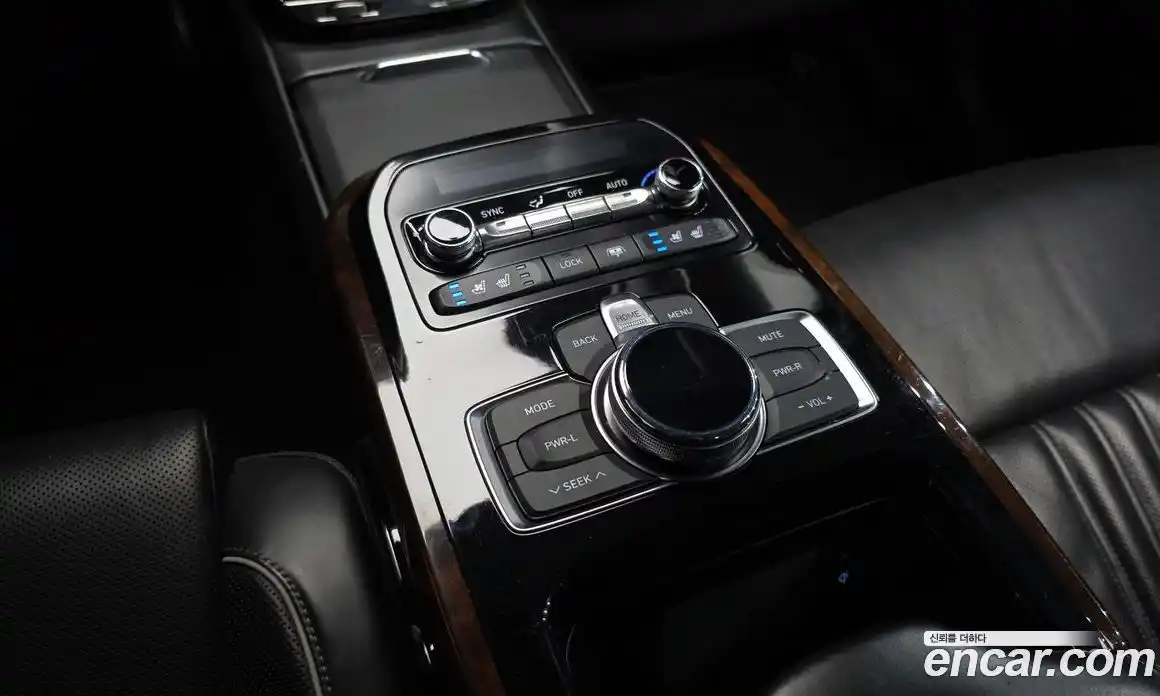 Genesis EQ900 2016 5.0 Автомат в Москве № 16987, фото 19