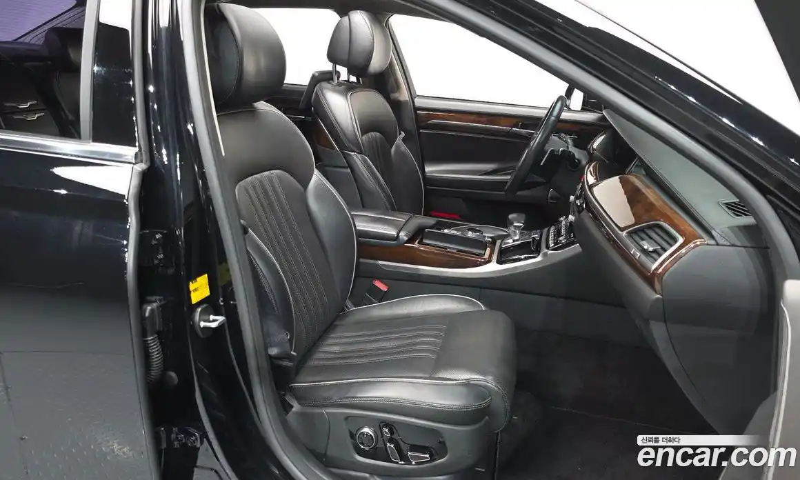 Genesis EQ900 2016 5.0 Автомат в Москве № 16987, фото 10