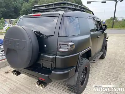 Toyota FJ Cruiser 2010 4.0 Автомат в Москве № 170357, миниатюра 2