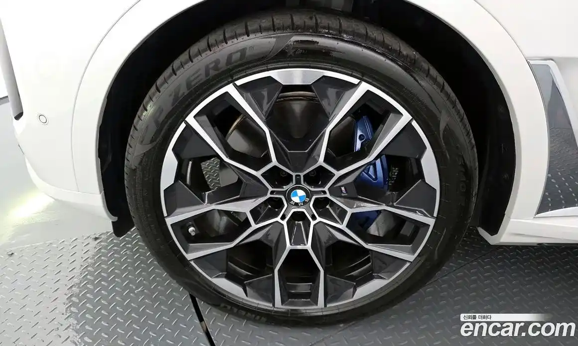 BMW X7 2025 3.0 Автомат в Москве № 188108, фото 5