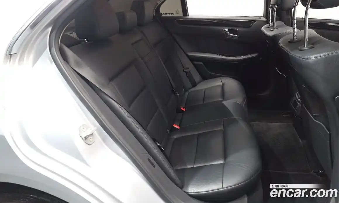 Mercedes-Benz E-Class 2010 3.5 Автомат в Москве № 191808, фото 11