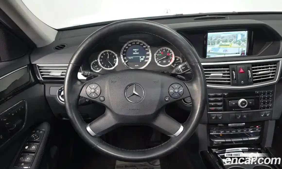 Mercedes-Benz E-Class 2010 3.5 Автомат в Москве № 191808, фото 13