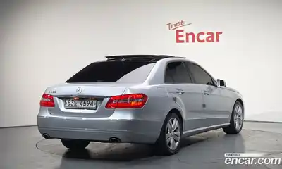Mercedes-Benz E-Class 2010 3.5 Автомат в Москве № 191808, миниатюра 2