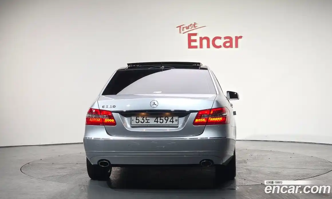 Mercedes-Benz E-Class 2010 3.5 Автомат в Москве № 191808, фото 4