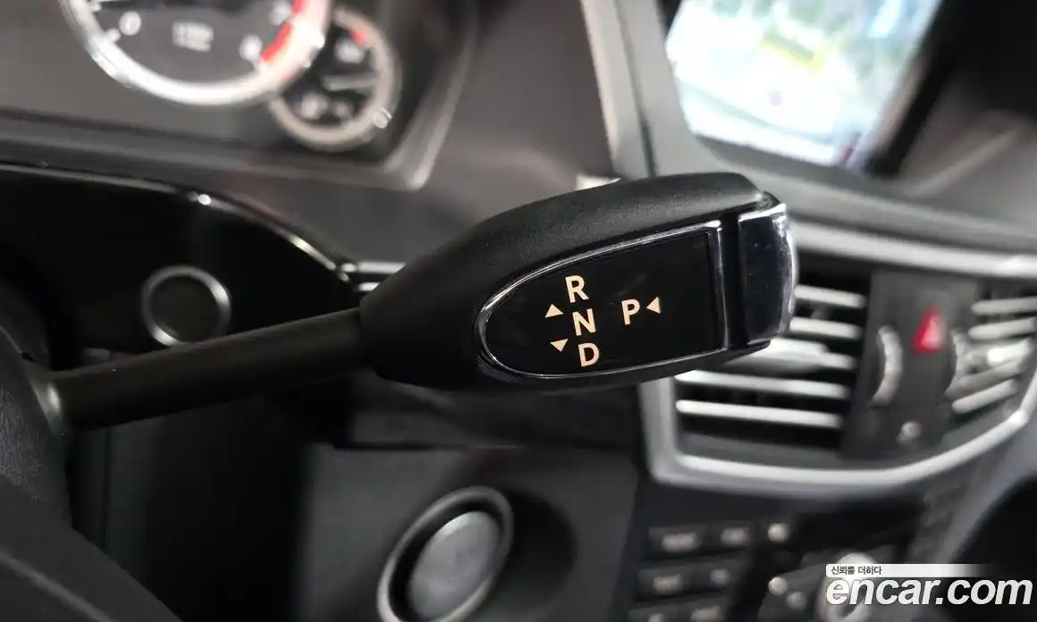 Mercedes-Benz E-Class 2010 3.5 Автомат в Москве № 191808, фото 9