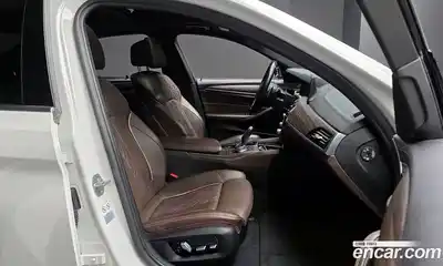 BMW 5-Series 2018 2.0 Автомат в Москве № 193327, миниатюра 11