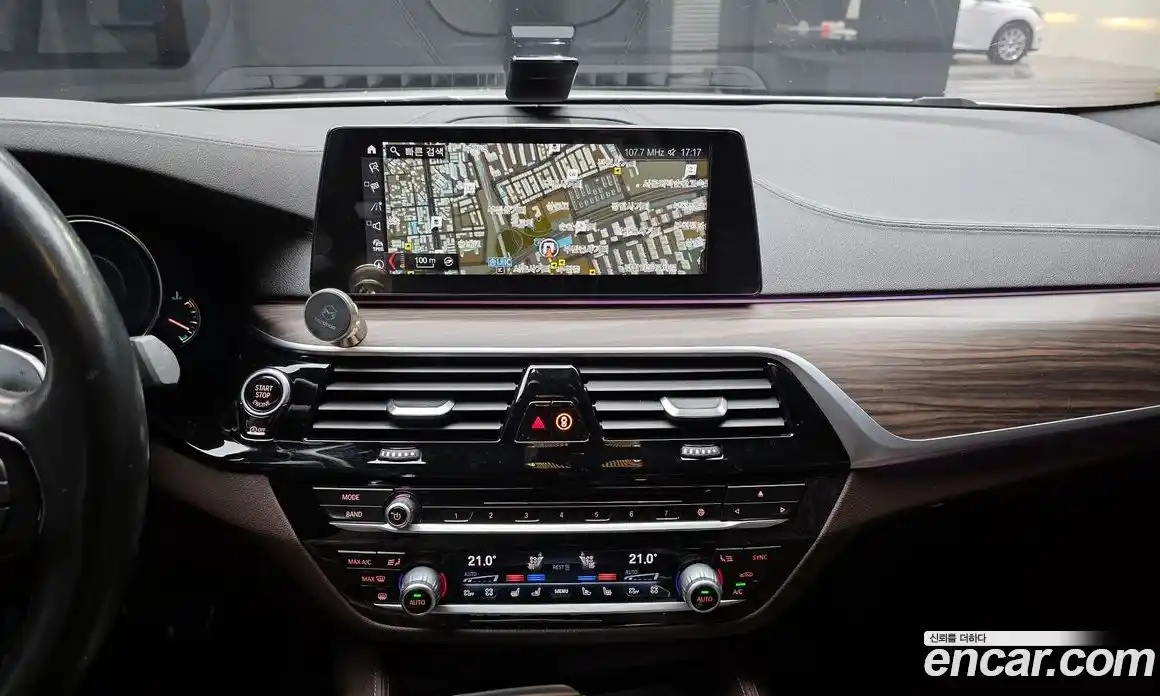 BMW 5-Series 2018 2.0 Автомат в Москве № 193327, фото 14