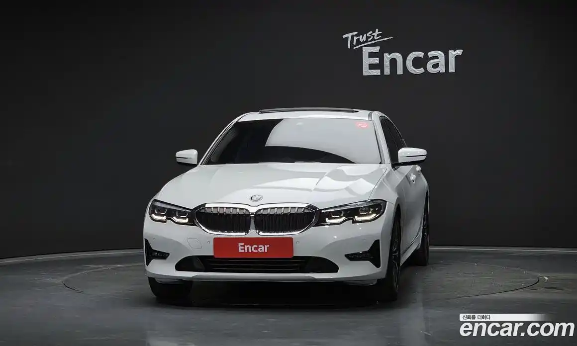 BMW 3-Series 2019 2.0 Автомат в Москве № 193337, фото 3