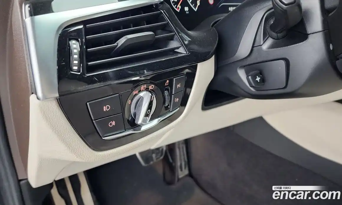 BMW 5-Series 2019 2.0 Автомат в Москве № 193353, фото 14