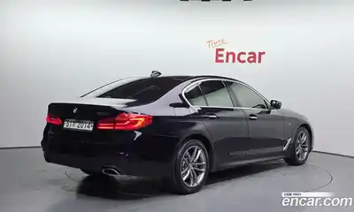 BMW 5-Series 2018 2.0 Автомат в Москве № 193372, миниатюра 2