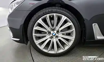 BMW 7-Series 2016 4.4 Автомат в Москве № 193402, миниатюра 5