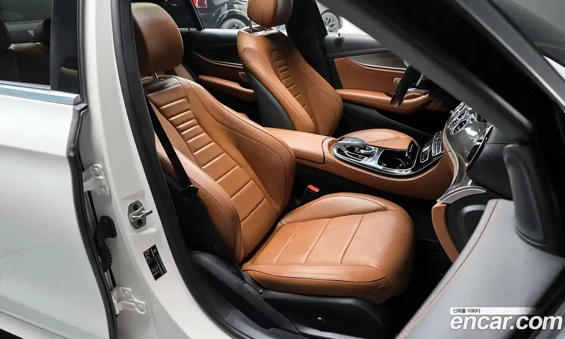 Mercedes-Benz E-Class 2020 2.0 Автомат в Москве № 194398, фото 12