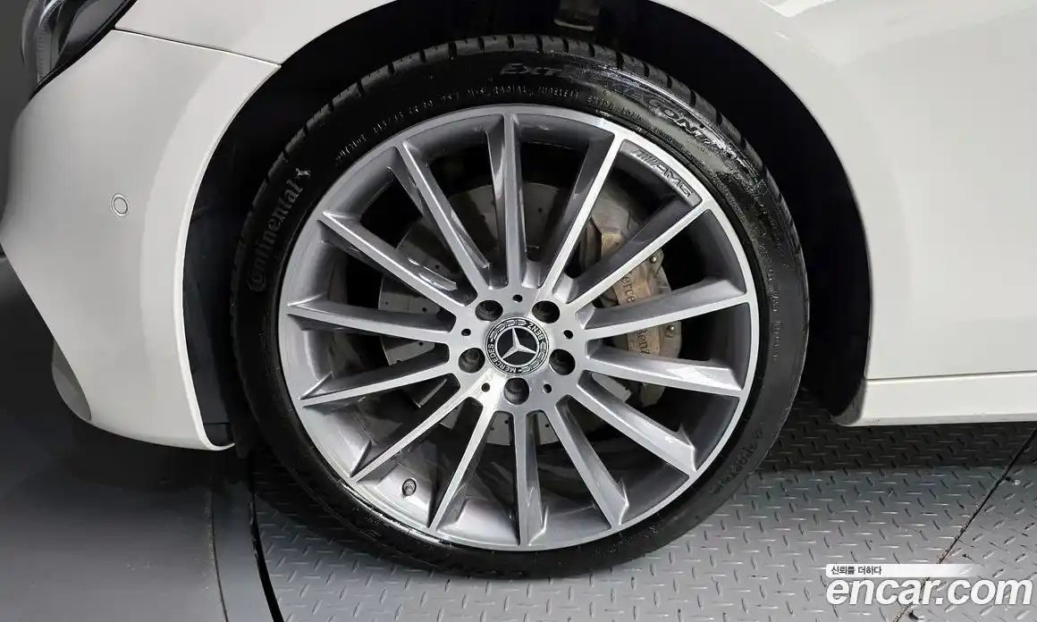 Mercedes-Benz E-Class 2020 2.0 Автомат в Москве № 194398, фото 5