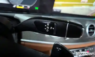 Mercedes-Benz E-Class 2020 2.0 Автомат в Москве № 194398, миниатюра 9