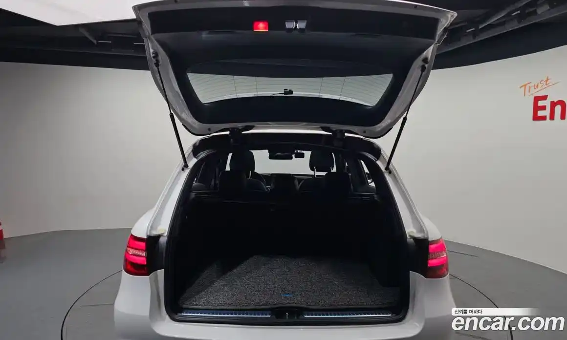 Mercedes-Benz GLC-Class 2016 2.1 Автомат в Москве № 194791, фото 20