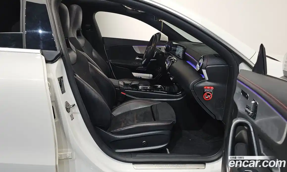 Mercedes-Benz CLA-Class 2022 2.0 Автомат в Москве № 195704, фото 11