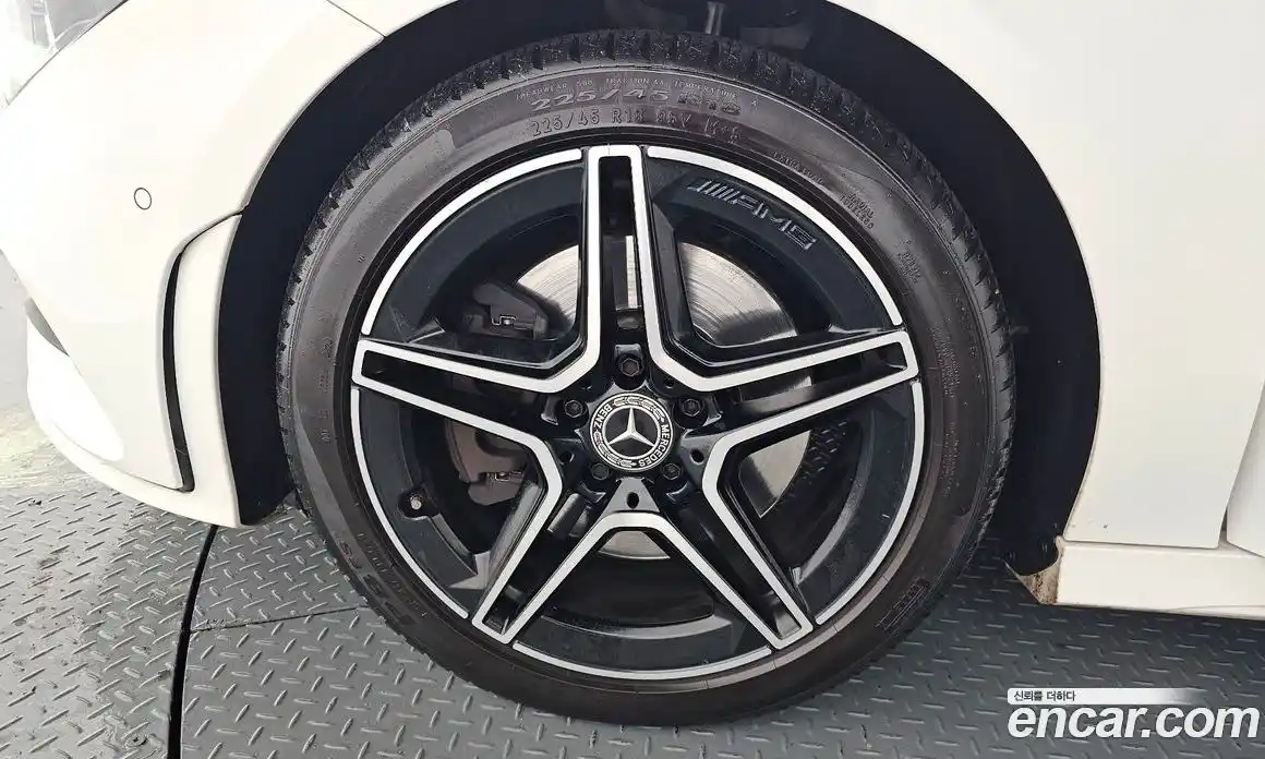 Mercedes-Benz CLA-Class 2022 2.0 Автомат в Москве № 195704, фото 5