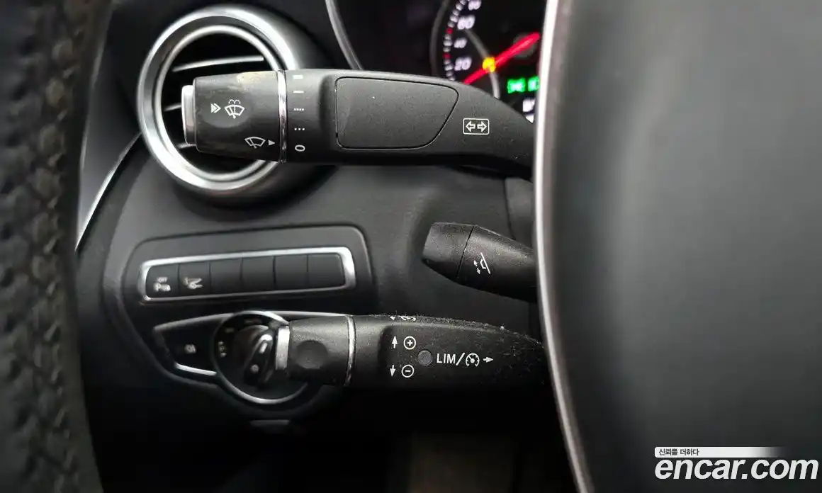 Mercedes-Benz C-Class 2018 2.0 Автомат в Москве № 195714, фото 19