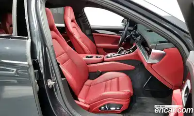 Porsche Panamera 2018 3.0 Автомат в Москве № 197135, миниатюра 11