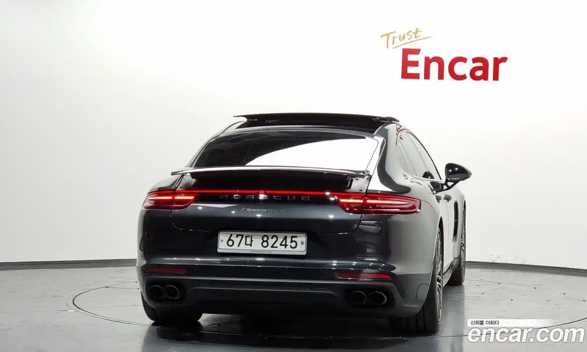 Porsche Panamera 2018 3.0 Автомат в Москве № 197135, фото 4