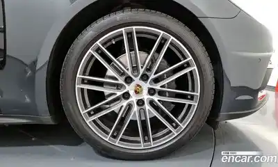 Porsche Panamera 2018 3.0 Автомат в Москве № 197135, миниатюра 5