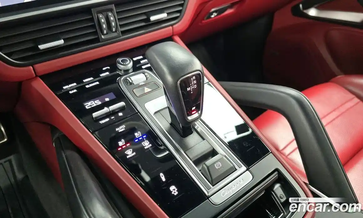 Porsche Cayenne 2020 4.0 Автомат в Москве № 197704, фото 9