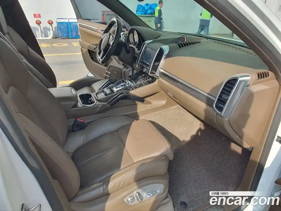 Porsche Cayenne 2013 4.1 Автомат в Москве № 198019, фото 8