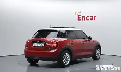 Mini Cooper 2018 1.5 Автомат в Москве № 198443, миниатюра 2
