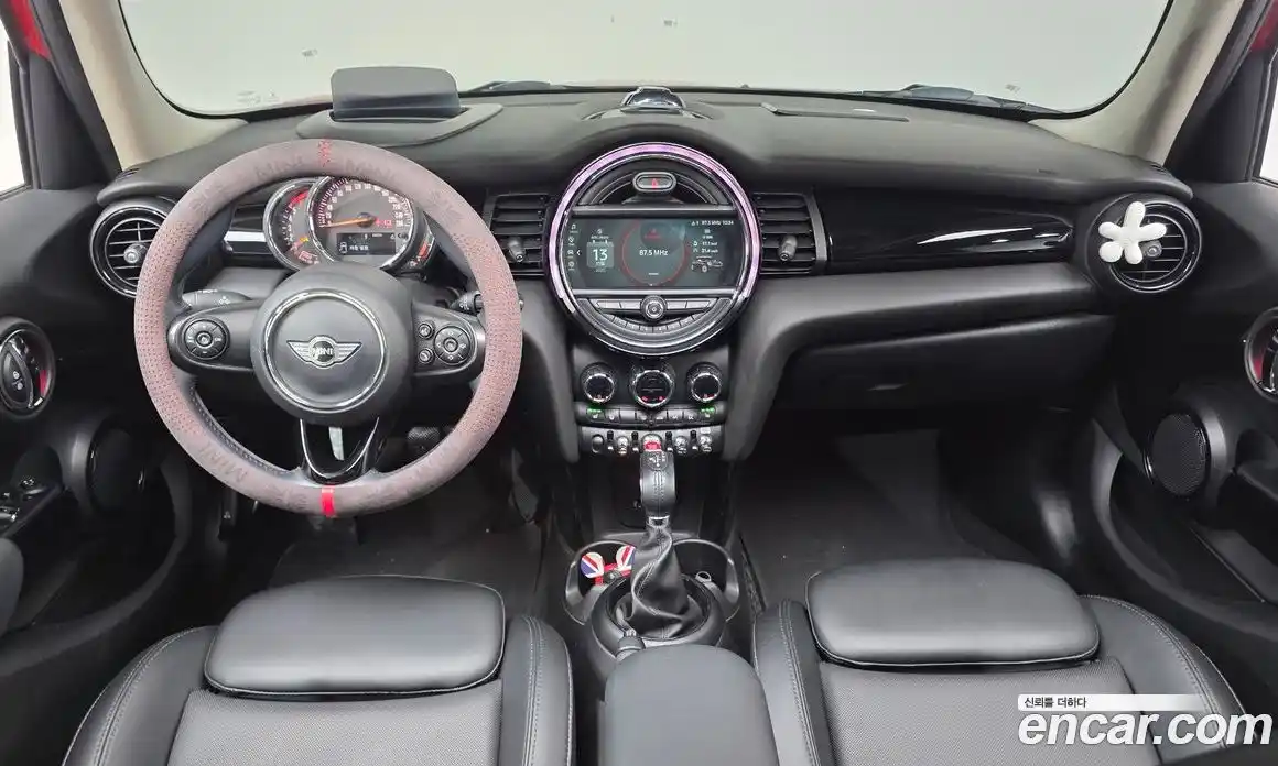 Mini Cooper 2018 1.5 Автомат в Москве № 198443, фото 7