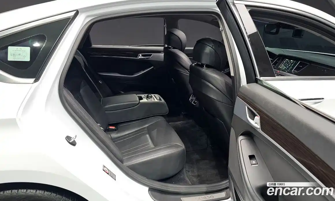 Genesis G80 2017 3.3 Автомат в Москве № 21131, фото 11