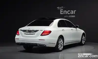 Mercedes-Benz E-Class 2017 2.0 Автомат в Москве № 212244, миниатюра 2