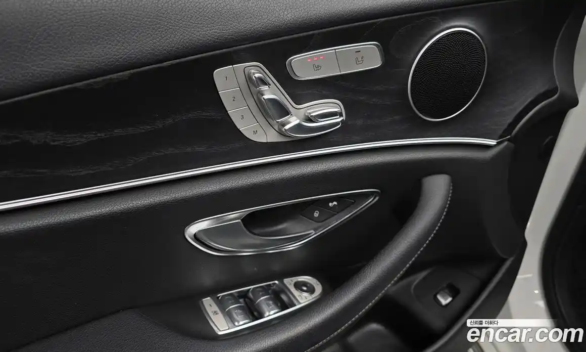 Mercedes-Benz E-Class 2017 1.9 Автомат в Москве № 212258, фото 18