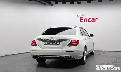 Mercedes-Benz E-Class 2017 1.9 Автомат в Москве № 212258, миниатюра 4