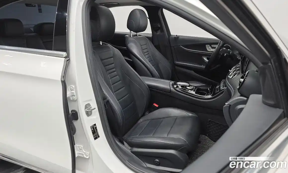 Mercedes-Benz E-Class 2017 1.9 Автомат в Москве № 212258, фото 10