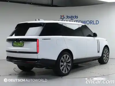 Land Rover Range-Rover 2024 4.4 Автомат в Москве № 213885, миниатюра 2