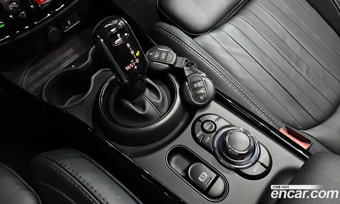 Mini Clubman 2022 2.0 Автомат в Москве № 214001, фото 9