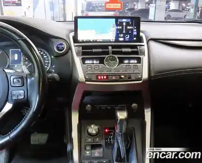 Lexus NX 2020 2.5 Вариатор в Москве № 214813, миниатюра 11