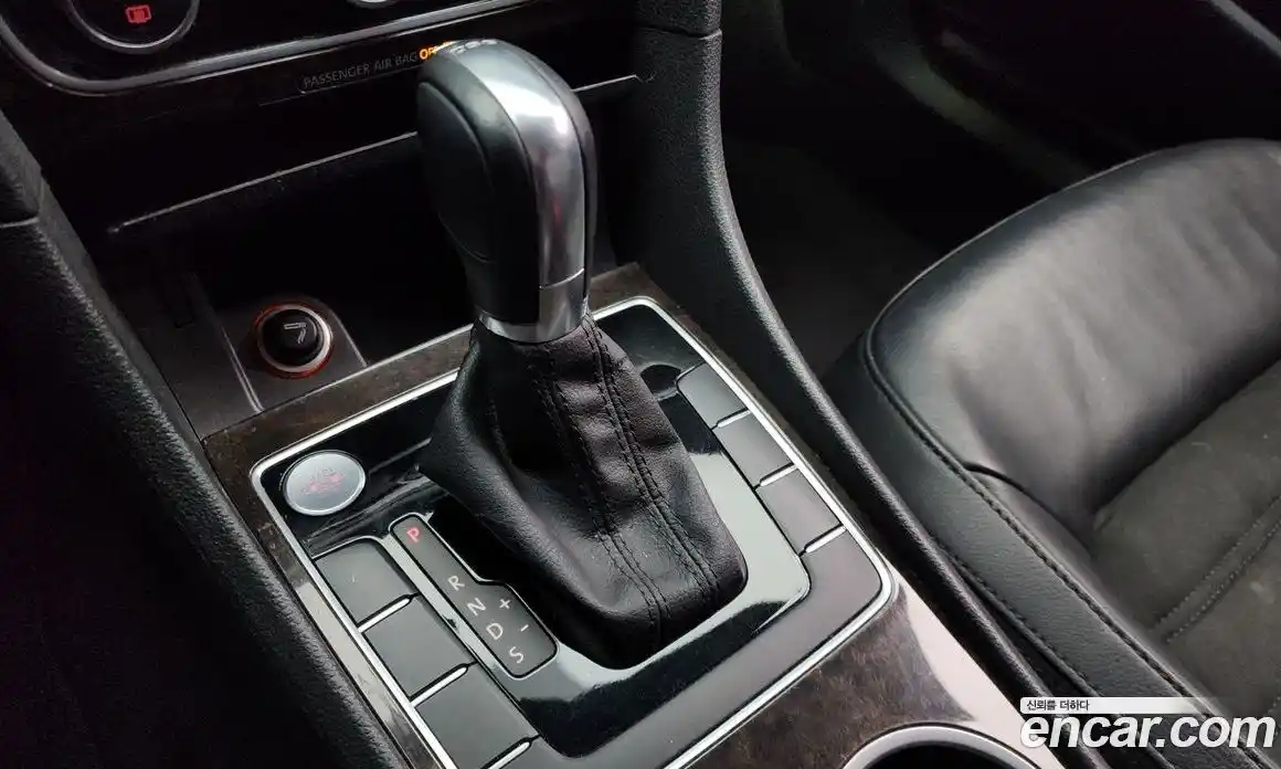 Volkswagen Passat 2014 2.0 Автомат в Москве № 215324, фото 9