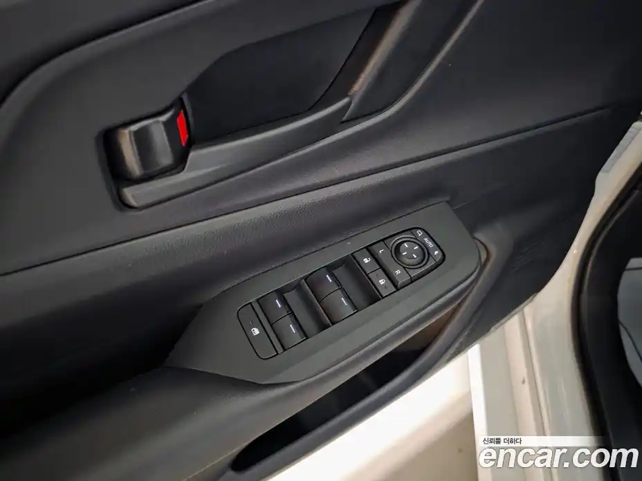 Toyota Prius 2024 2.0 Автомат в Москве № 215611, фото 15