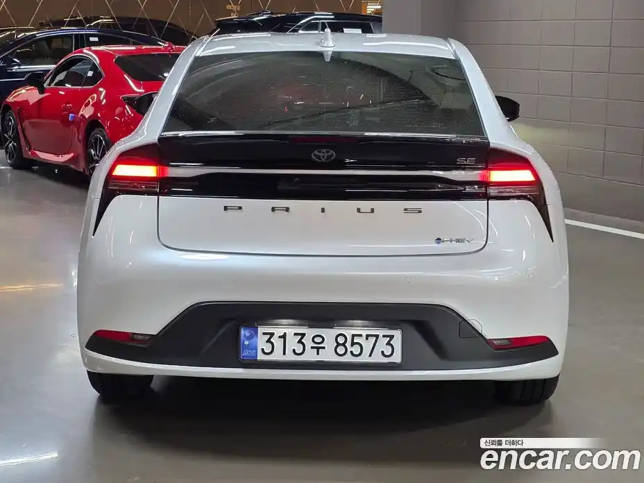 Toyota Prius 2024 2.0 Автомат в Москве № 215611, фото 4