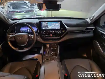 Toyota Highlander 2023 2.5 Автомат в Москве № 215616, миниатюра 7