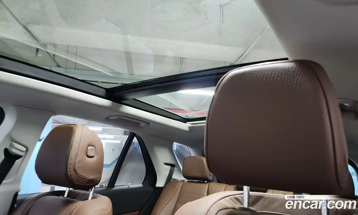 Mercedes-Benz GLE-Class 2024 3.0 Автомат в Москве № 219195, фото 17