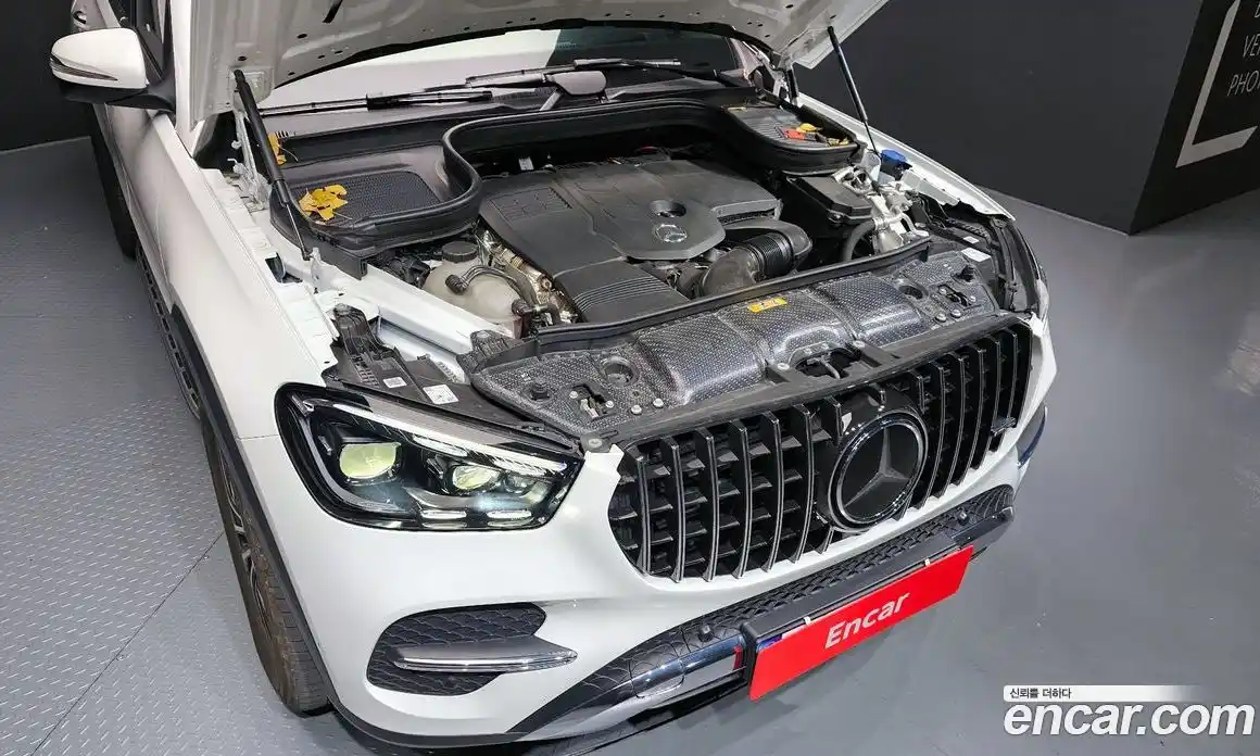 Mercedes-Benz GLE-Class 2024 2.0 Автомат в Москве № 220453, фото 6