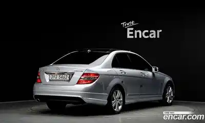 Mercedes-Benz C-Class 2010 1.8 Автомат в Москве № 229252, миниатюра 2