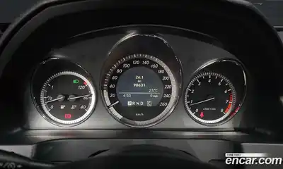 Mercedes-Benz C-Class 2010 1.8 Автомат в Москве № 229252, миниатюра 8