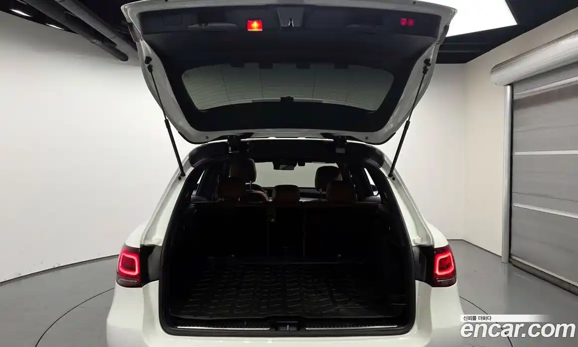 Mercedes-Benz GLC-Class 2020 1.9 Автомат в Москве № 229624, фото 20